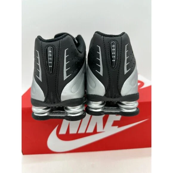 Nike Shox R4 Men's Size 11.5 Silver Black Running Athletic Shoes HQ1988 007 - Picture 5 of 6